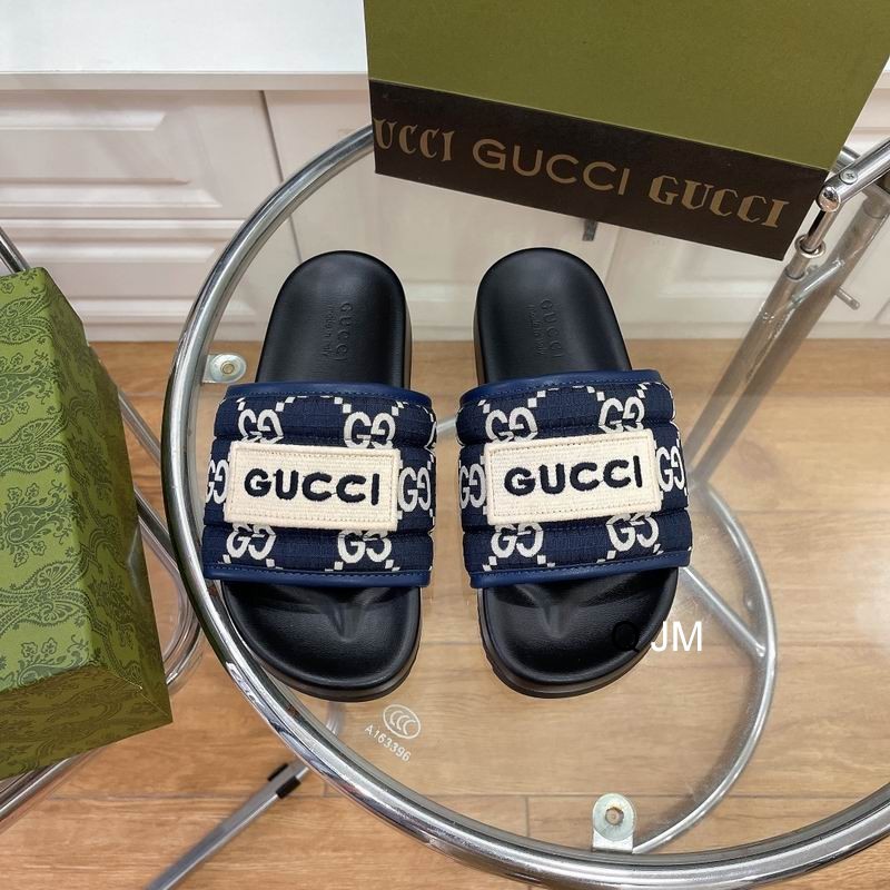 Gucci Men's Slippers 768